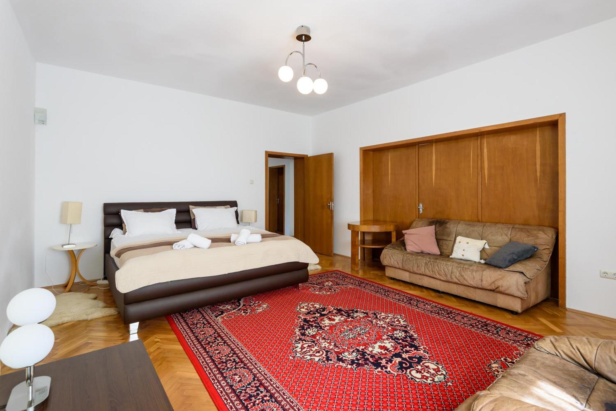 Apartamento Casa Cu Cires Braşov Exterior foto