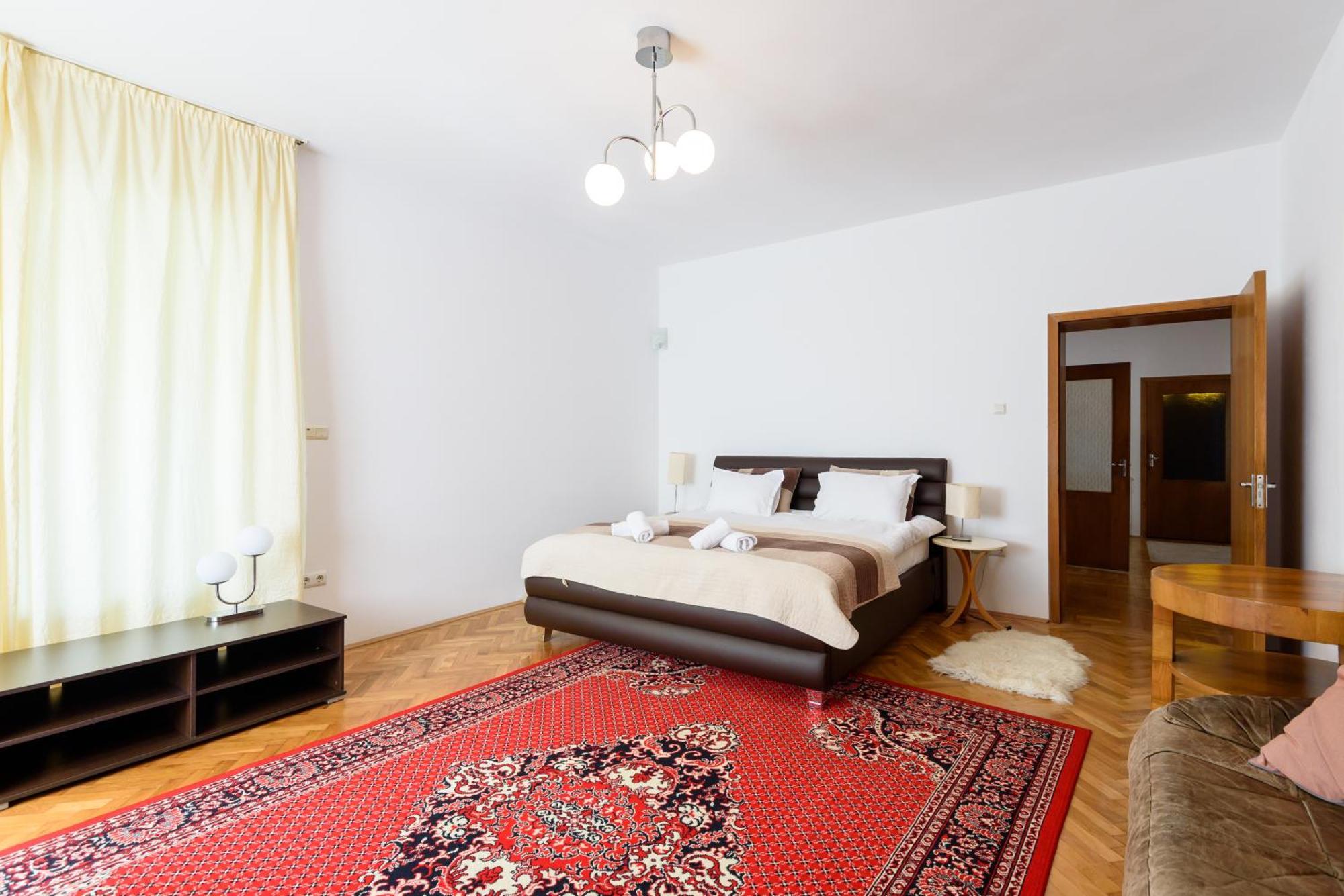 Apartamento Casa Cu Cires Braşov Exterior foto